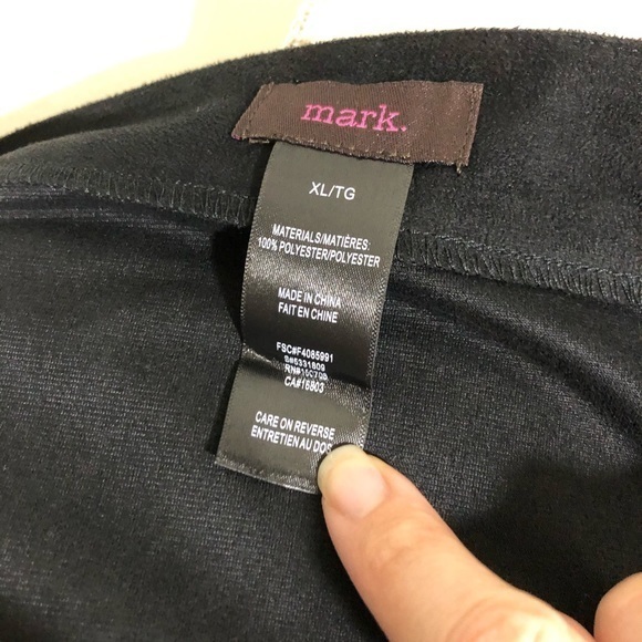 NWOT Mark Black Faux Suede Pleated Mini Skirt Avon - Picture 10 of 12